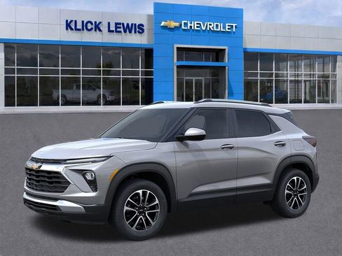 New 2026 Chevrolet TrailBlazer LT w/ Driver Confidence Package AWD/4WD image 2