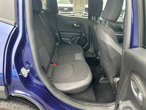 Used 2019 Jeep Renegade Altitude w/ Quick Order Package 2XM image 37