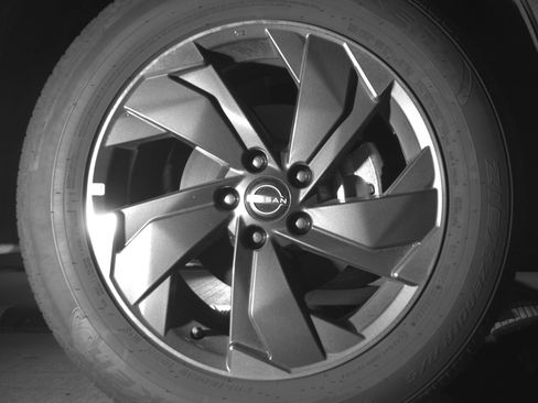 Used 2025 Nissan Rogue SV image 13