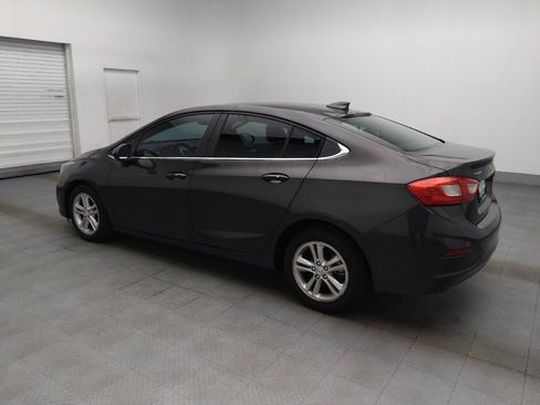 Used 2017 Chevrolet Cruze LT w/ Convenience Package FWD image 3
