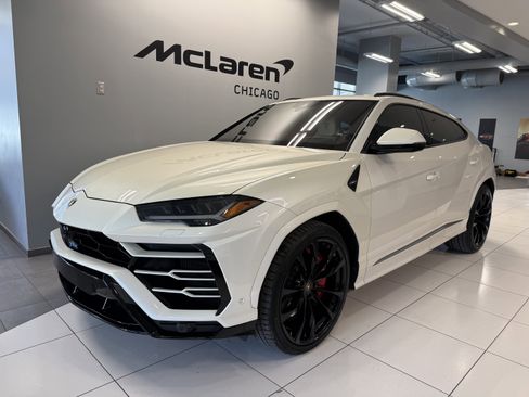 Used 2022 Lamborghini Urus image 8
