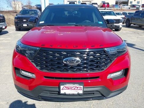 Certified 2022 Ford Explorer ST-Line AWD/4WD image 3