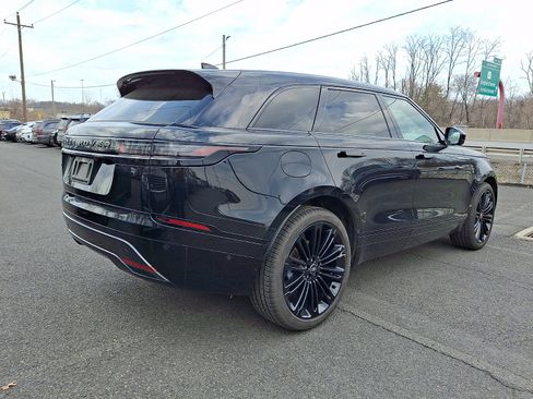 Used 2026 Land Rover Range Rover Velar Dynamic SE image 2