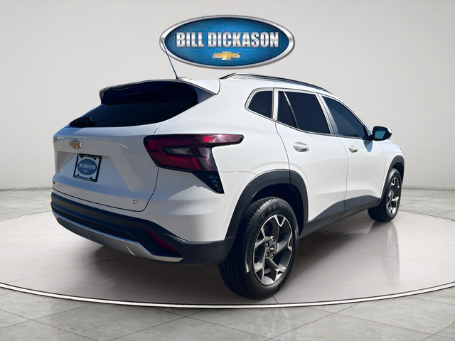 Used 2025 Chevrolet Trax LT FWD image 10