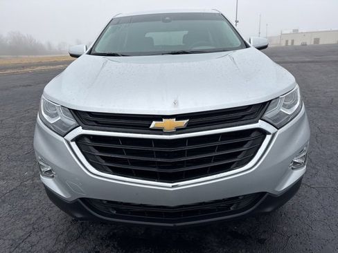 Used 2021 Chevrolet Equinox LT image 2