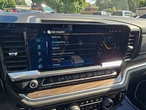 Used 2022 Chevrolet Silverado 1500 RST w/ Z71 Off-Road Package image 23