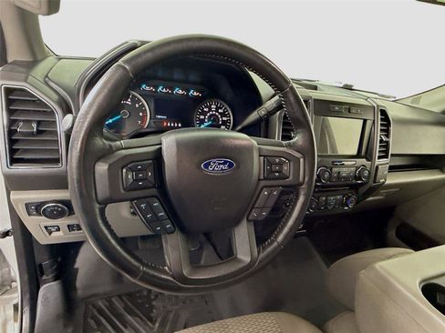 Used 2018 Ford F150 XLT w/ Equipment Group 302A Luxury image 5