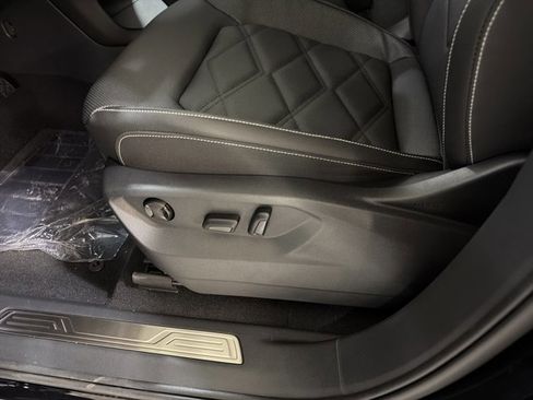 New 2026 Volkswagen Atlas SE image 17