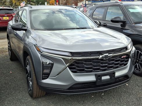 New 2026 Chevrolet Trax RS w/ Sunroof Package image 3