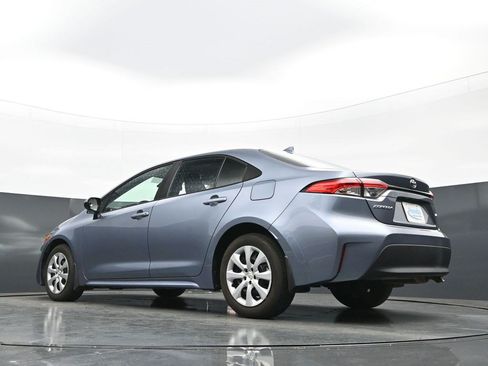 Used 2025 Toyota Corolla LE FWD image 24