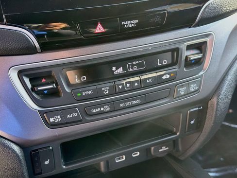 Certified 2024 Honda Passport EX-L image 14