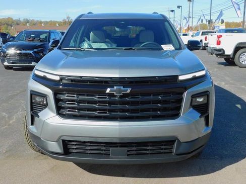 New 2026 Chevrolet Traverse LT w/ Midnight/Sport Edition FWD image 3