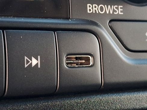 Used 2025 Mercedes-Benz Sprinter 2500 image 21