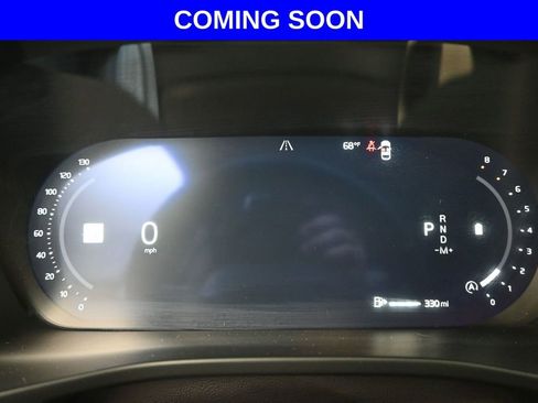 Used 2026 Volvo XC40 B5 Plus AWD/4WD image 11