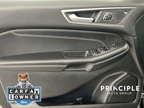 Used 2024 Ford Edge Titanium image 12