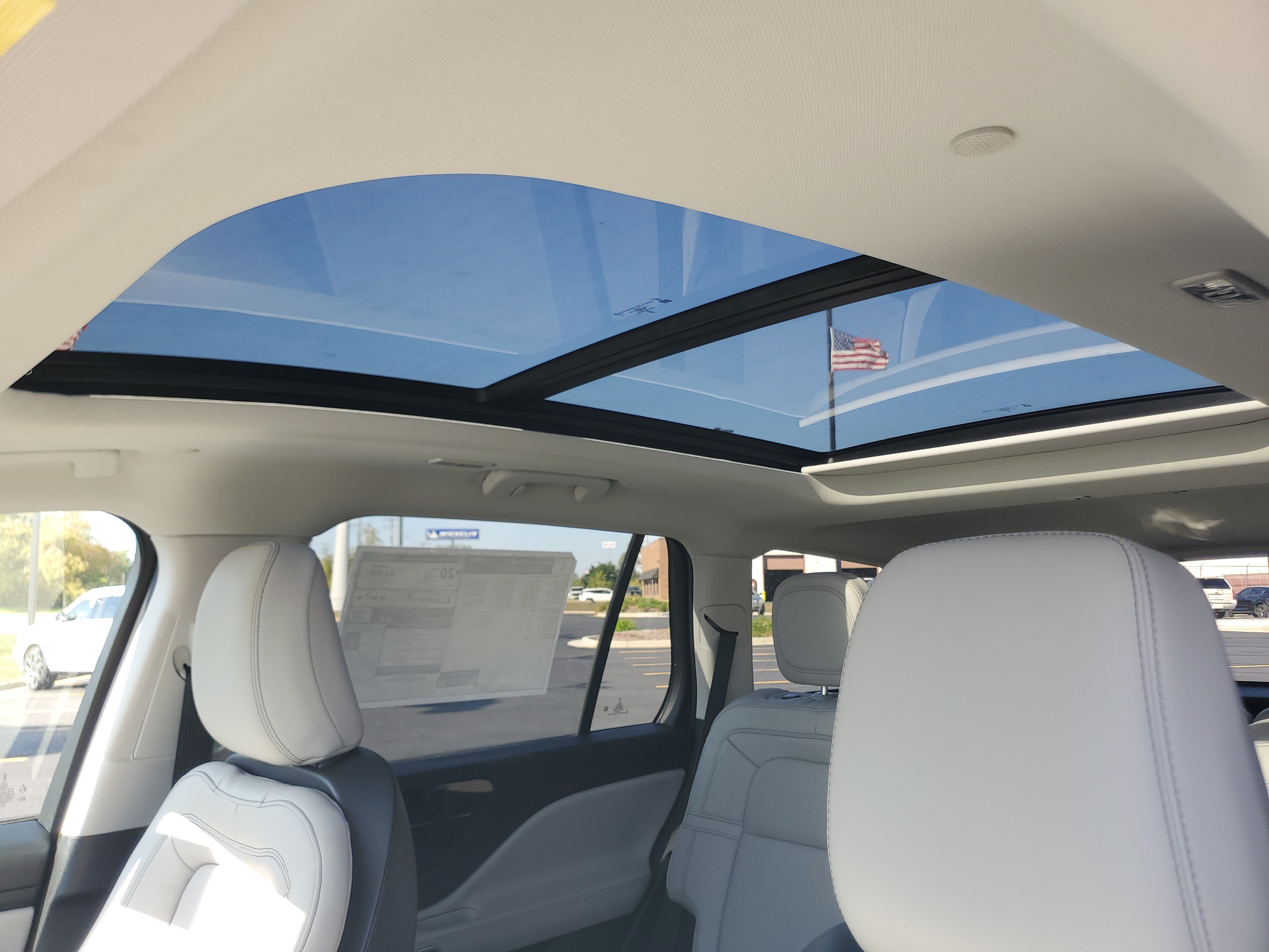New 2027 Lincoln Aviator Reserve w/ Jet Appearance Package AWD/4WD image 10
