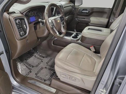 Used 2019 Chevrolet Silverado 1500 LTZ AWD/4WD image 10
