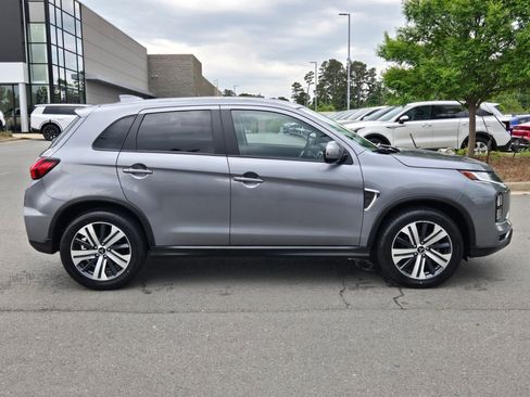 Used 2024 Mitsubishi Outlander Sport AWD image 8