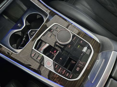 Used 2025 BMW X7 xDrive40i image 56