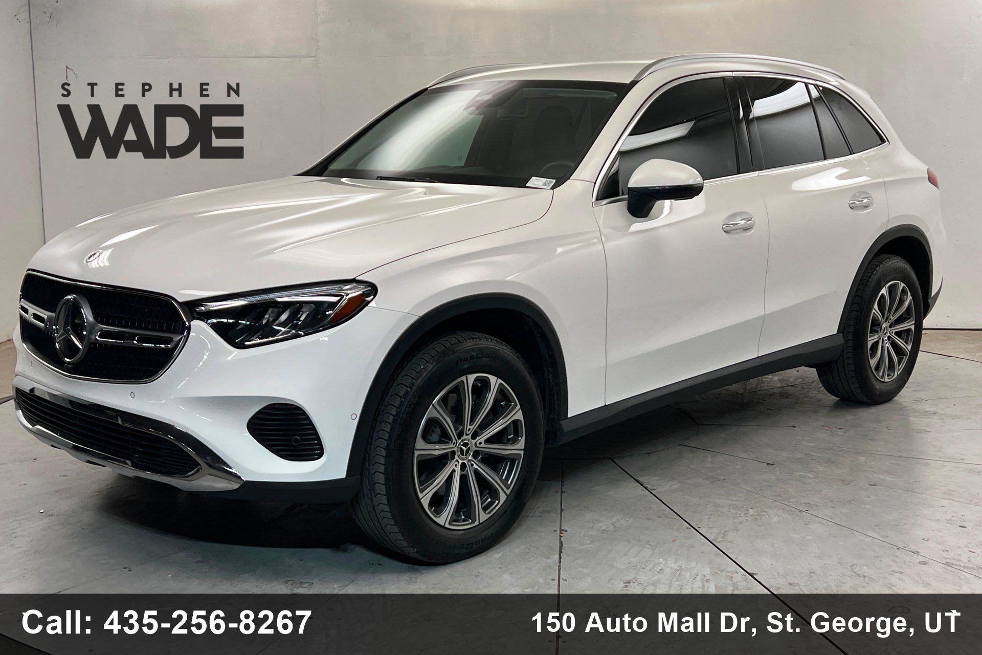 Used 2024 Mercedes-Benz GLC 300 4MATIC image 1