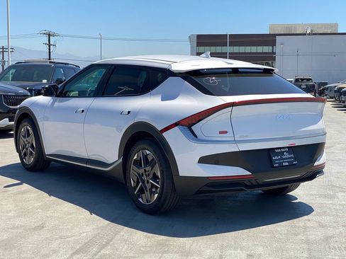 New 2026 Kia EV6 Light RWD image 6