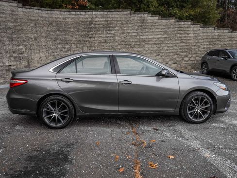 Used 2015 Toyota Camry XSE image 4