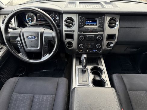 Used 2015 Ford Expedition EL XLT image 22