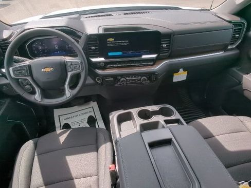 New 2026 Chevrolet Silverado 1500 LT w/ Convenience Package II AWD/4WD image 15