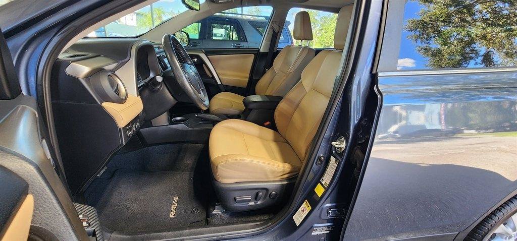 Used 2014 Toyota RAV4 Limited w/ Technology Package FWD image 23