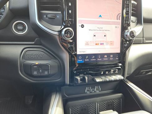 New 2026 RAM 2500 Big Horn AWD/4WD image 24