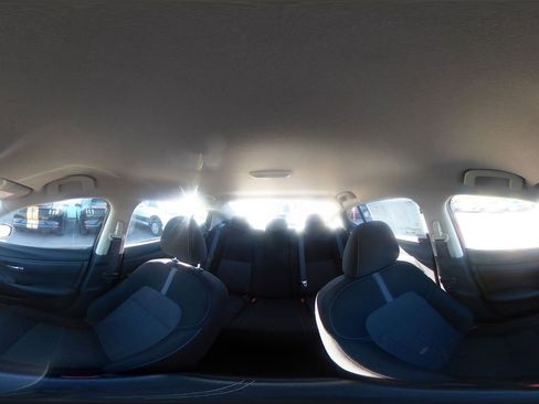 Used 2025 Nissan Sentra SV FWD image 41