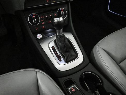 Used 2018 Audi Q3 2.0T Premium Plus w/ Premium Plus Package image 12