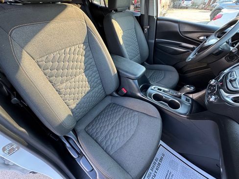 Used 2021 Chevrolet Equinox LT image 18