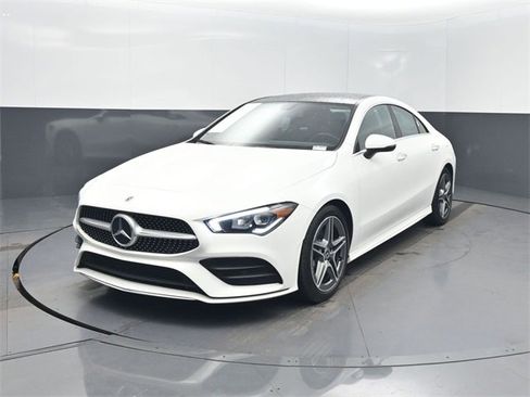 Used 2023 Mercedes-Benz CLA 250 4MATIC image 1