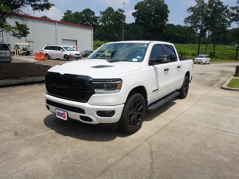 Used 2024 RAM 1500 Laramie AWD/4WD image 24
