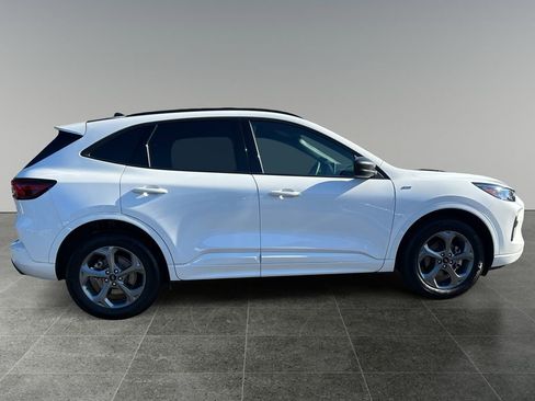 Used 2023 Ford Escape ST-Line w/ Tech Pack #1 image 8