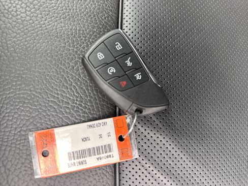 Used 2023 GMC Yukon Denali AWD/4WD image 39