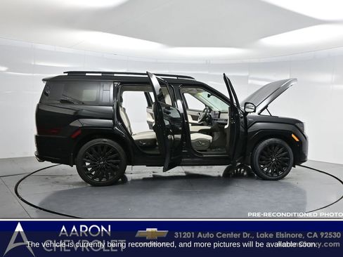 Used 2024 Hyundai Santa Fe Calligraphy image 3