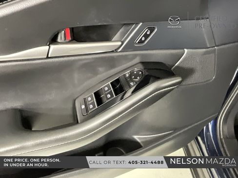 Certified 2025 MAZDA CX-30 AWD 2.5 S w/ Select Sport Pkg image 17