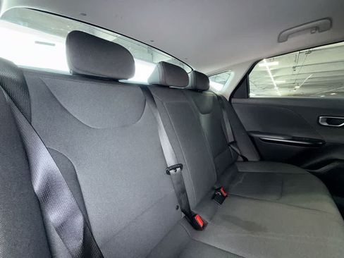 Used 2025 Kia K4 FWD image 26