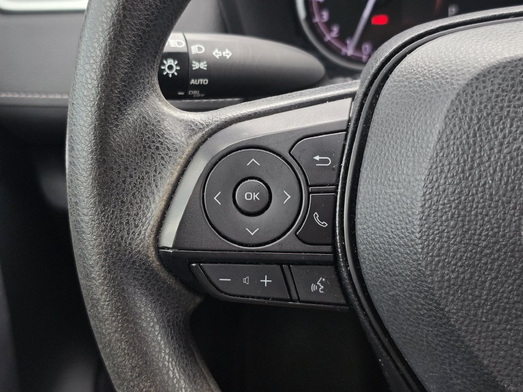 Used 2023 Toyota RAV4 XLE FWD image 28