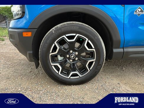 Used 2025 Ford Bronco Sport Outer Banks w/ Outer Banks Tech Package+ AWD/4WD image 26