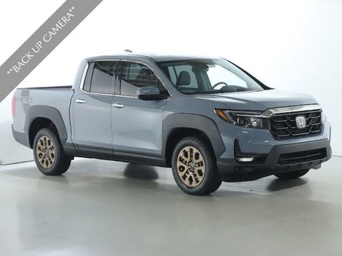 Used 2023 Honda Ridgeline RTL-E image 4
