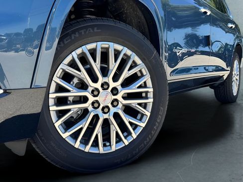 New 2026 GMC Acadia Denali w/ Super Cruise Package FWD image 2