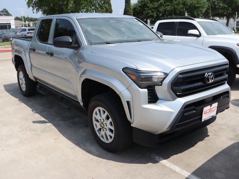 Used 2026 Toyota Tacoma SR RWD image 2