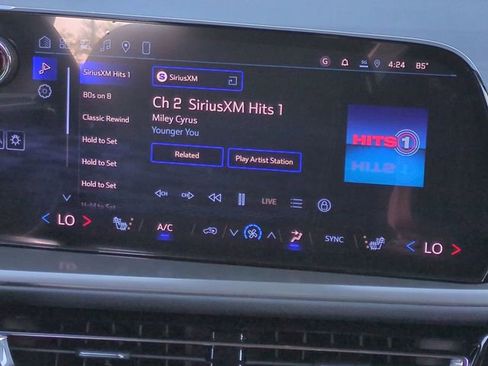 New 2026 Chevrolet Traverse LT w/ Driver Confidence Package FWD image 17