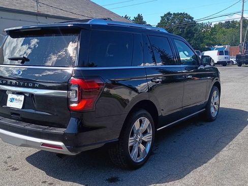 Used 2023 Ford Expedition Platinum AWD/4WD image 7