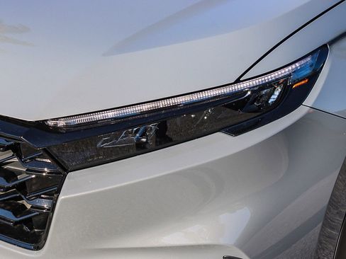 Certified 2023 Honda CR-V Sport Touring image 5