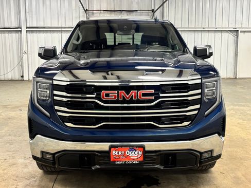 Used 2023 GMC Sierra 1500 SLT w/ SLT Premium Package RWD image 2