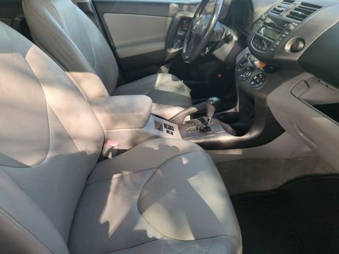Used 2011 Toyota RAV4 Limited w/ Limited Extra Value Pkg AWD/4WD image 14